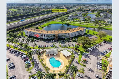 2049 Hythe C, Boca Raton, FL 33434 - Photo 2