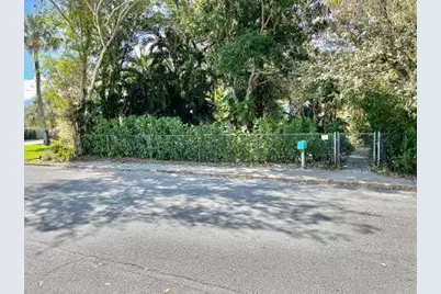 705 N Palmway, Lake Worth Beach, FL 33460 - Photo 8