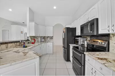 7823 Rockford Road, Boynton Beach, FL 33472 - Photo 14