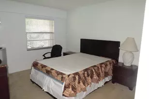 151 SW 135th Terrace, Pembroke Pines, FL 33027 - Photo 8