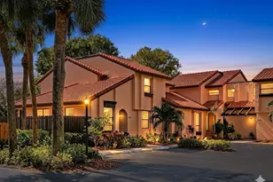 5719 Fox Hollow Dr, Boca Raton, FL 33486 - Photo 1