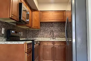 227 Castlewood Dr, North Palm Beach, FL 33408 - Photo 4