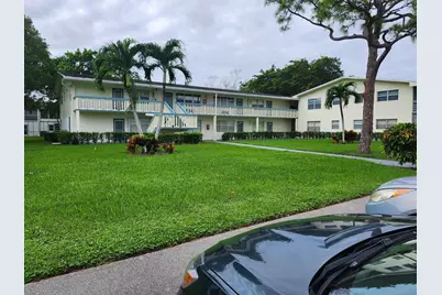 272 Tilford M, Deerfield Beach, FL 33442 - Photo 2