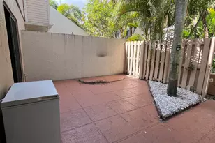 616 Executive Center Dr, West Palm Beach, FL 33401 - Photo 8