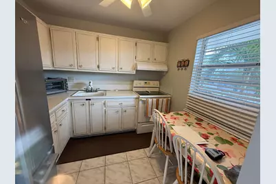 3001 NW 46th Avenue #204, Lauderdale Lakes, FL 33313 - Photo 6