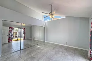 4373 Woodstock Dr, West Palm Beach, FL 33409 - Photo 8