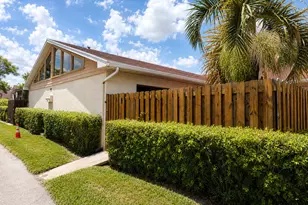4373 Woodstock Dr, West Palm Beach, FL 33409 - Photo 1