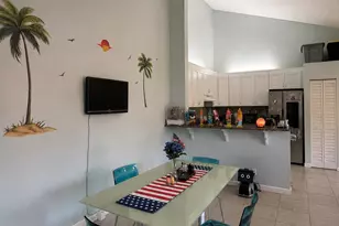 4373 Woodstock Dr, West Palm Beach, FL 33409 - Photo 6