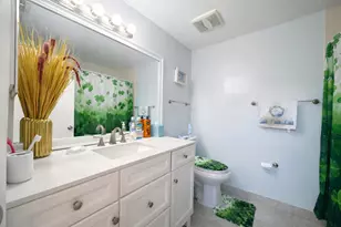 4373 Woodstock Dr, West Palm Beach, FL 33409 - Photo 10