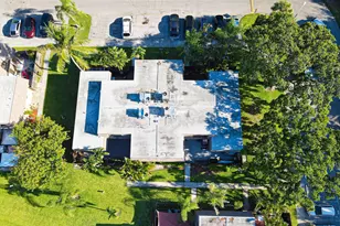 4702 Waterview Cir, Palm Springs, FL 33461 - Photo 4