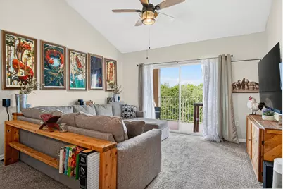 1640 N 42nd Circle #Unit 305, Vero Beach, FL 32967 - Photo 6
