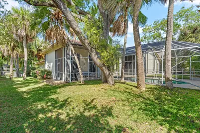 2805 Hampton Circle E, Delray Beach, FL 33445 - Photo 26