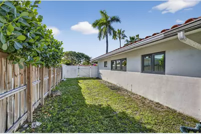 2601 NE 8th Court, Pompano Beach, FL 33062 - Photo 26