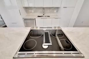 6301 Collins Ave, Miami Beach, FL 33141 - Photo 32