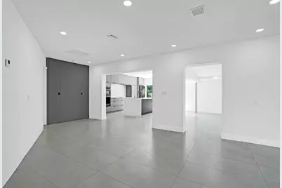 6700 E Tropical Way, Plantation, FL 33317 - Photo 10