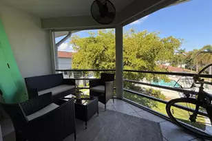 1040 SE 4th Ave, Deerfield Beach, FL 33441 - Photo 14