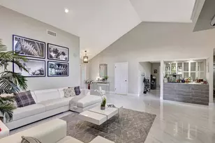 12870 La Rochelle Cir, Palm Beach Gardens, FL 33410 - Photo 10