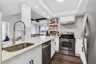 1060 Crystal Lake Dr, Deerfield Beach, FL 33064 - Photo 8