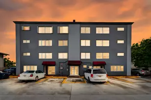 1060 Crystal Lake Dr, Deerfield Beach, FL 33064 - Photo 1