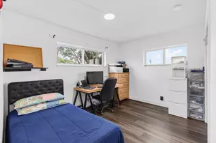 1060 Crystal Lake Dr, Deerfield Beach, FL 33064 - Photo 10