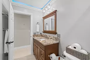 800 NE 8th St, Pompano Beach, FL 33060 - Photo 28