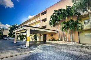 300 NE 26th Ave, Boynton Beach, FL 33435 - Photo 2