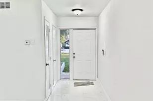 841 NE 51st St, Pompano Beach, FL 33064 - Photo 16