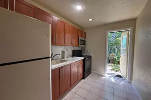 5720 NW 15th St, Lauderhill, FL 33313 - Photo 8