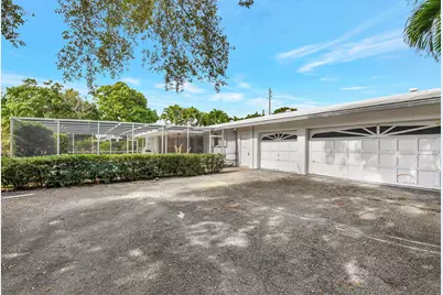 410 NW Spanish River Blvd, Boca Raton, FL 33431 - Photo 2