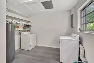 410 NW Spanish River Blvd, Boca Raton, FL 33431 - Photo 12