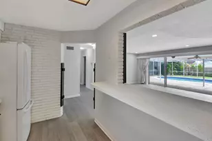 410 NW Spanish River Blvd, Boca Raton, FL 33431 - Photo 10