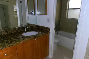 877 Twin Lakes Dr, Coral Springs, FL 33071 - Photo 8