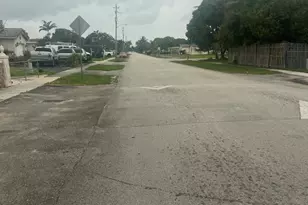 4680 NW 39th St, Lauderdale Lakes, FL 33319 - Photo 24