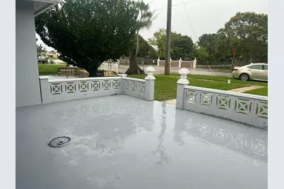 4680 NW 39th Street, Lauderdale Lakes, FL 33319 - Photo 6