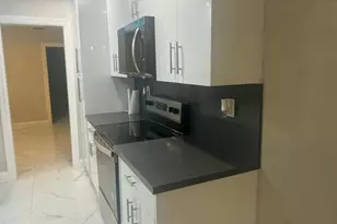 4680 NW 39th St, Lauderdale Lakes, FL 33319 - Photo 8