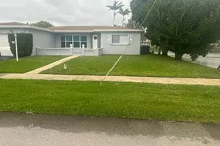 4680 NW 39th St, Lauderdale Lakes, FL 33319 - Photo 2