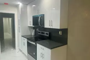 4680 NW 39th St, Lauderdale Lakes, FL 33319 - Photo 18