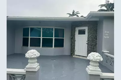 4680 NW 39th Street, Lauderdale Lakes, FL 33319 - Photo 2