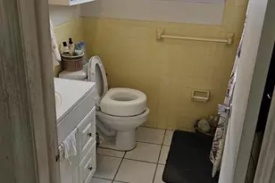 7202 NW 73rd St, Tamarac, FL 33321 - Photo 4