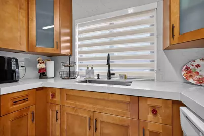 6171 NW 170th Lane, Hialeah, FL 33015 - Photo 14