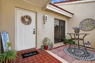 6171 NW 170th Ln, Hialeah, FL 33015 - Photo 2