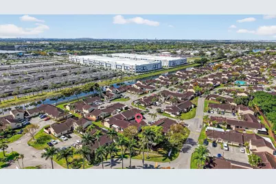 6171 NW 170th Lane, Hialeah, FL 33015 - Photo 38