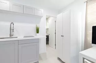 1826 Jefferson St, Hollywood, FL 33020 - Photo 2