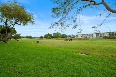 2651 S Palm Aire Drive #101, Pompano Beach, FL 33069 - Photo 24