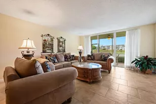 2651 S Palm Aire Dr, Pompano Beach, FL 33069 - Photo 10