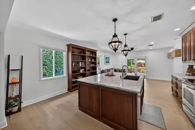 510 NE 8th Avenue, Fort Lauderdale, FL 33301 - Photo 12