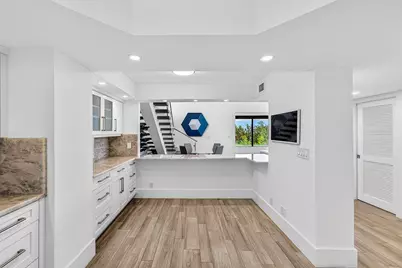 900 NE Spanish River Boulevard #7e, Boca Raton, FL 33431 - Photo 18