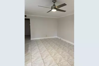 321 Newport V #321, Deerfield Beach, FL 33442 - Photo 8