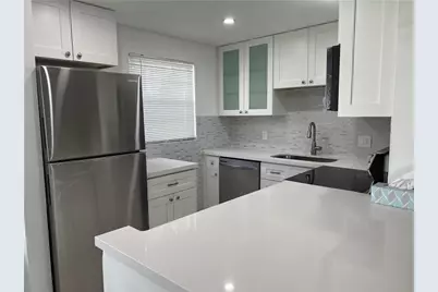 321 Newport V #321, Deerfield Beach, FL 33442 - Photo 4