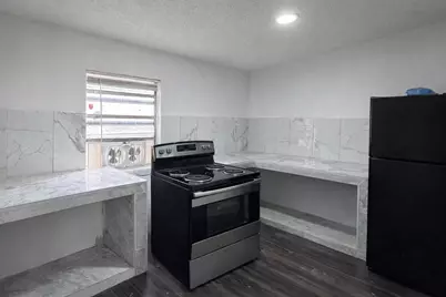 615 N Sapodilla Avenue, West Palm Beach, FL 33401 - Photo 2